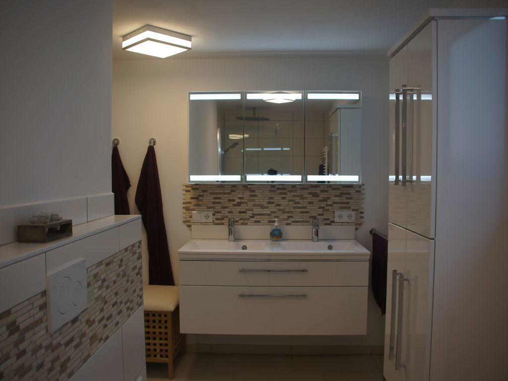Mayer Apartment *
